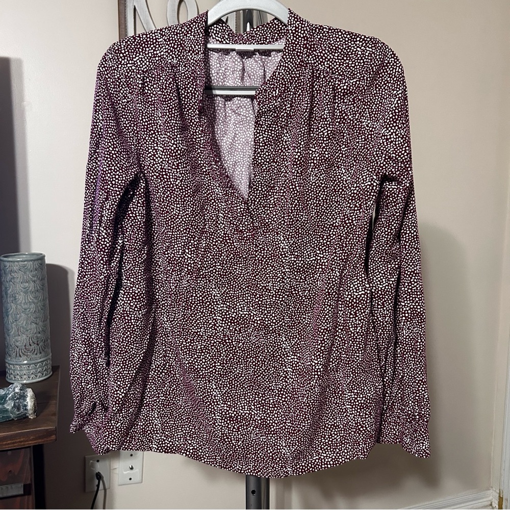 GAP Women’s Split Neck Blouse Medium Long Sleeve Burgundy White Viscose
